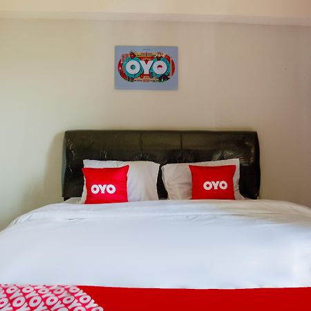 Oyo 2582 Apartemen Serpong Green View Tangerang Exterior foto
