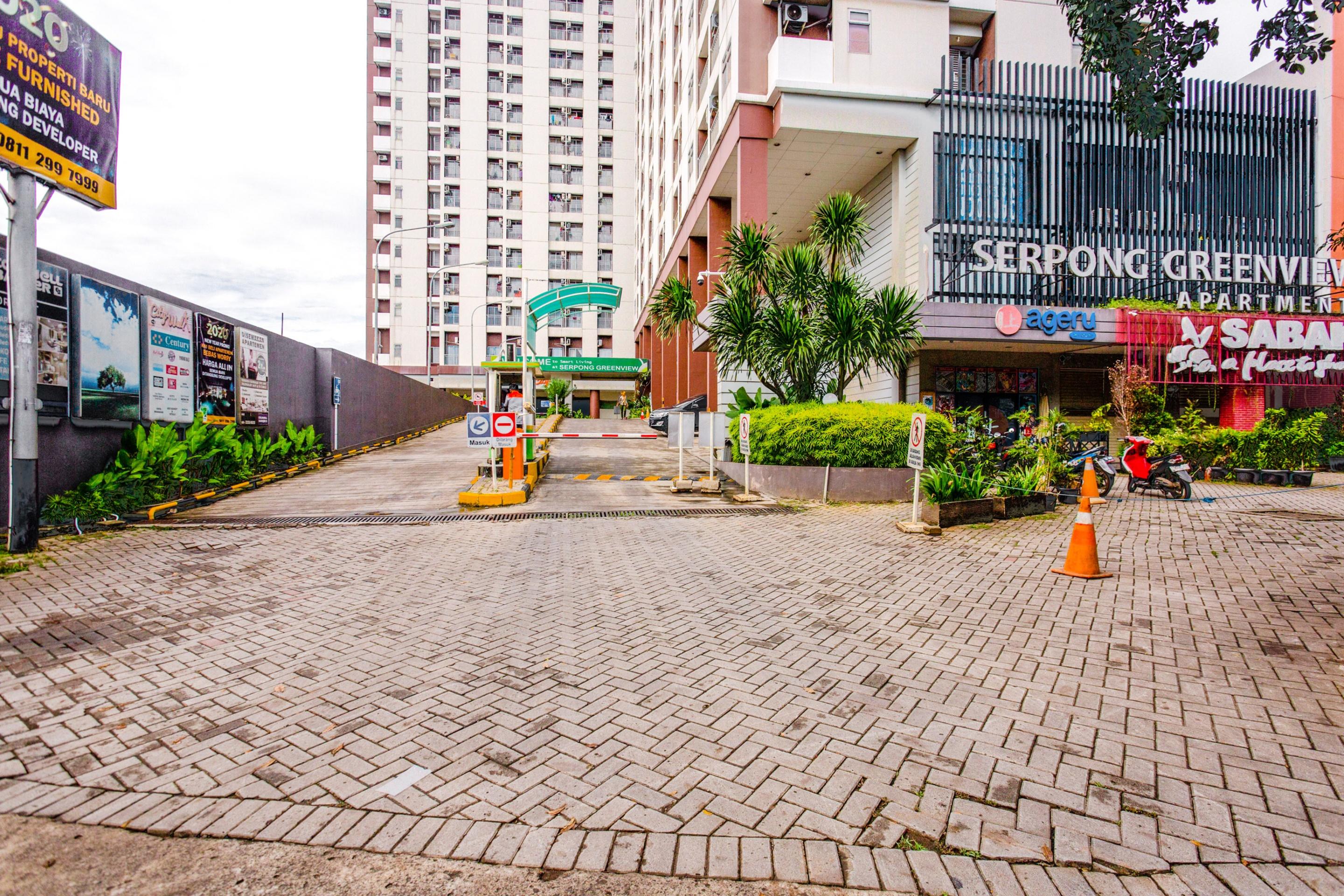 Oyo 2582 Apartemen Serpong Green View Tangerang Exterior foto